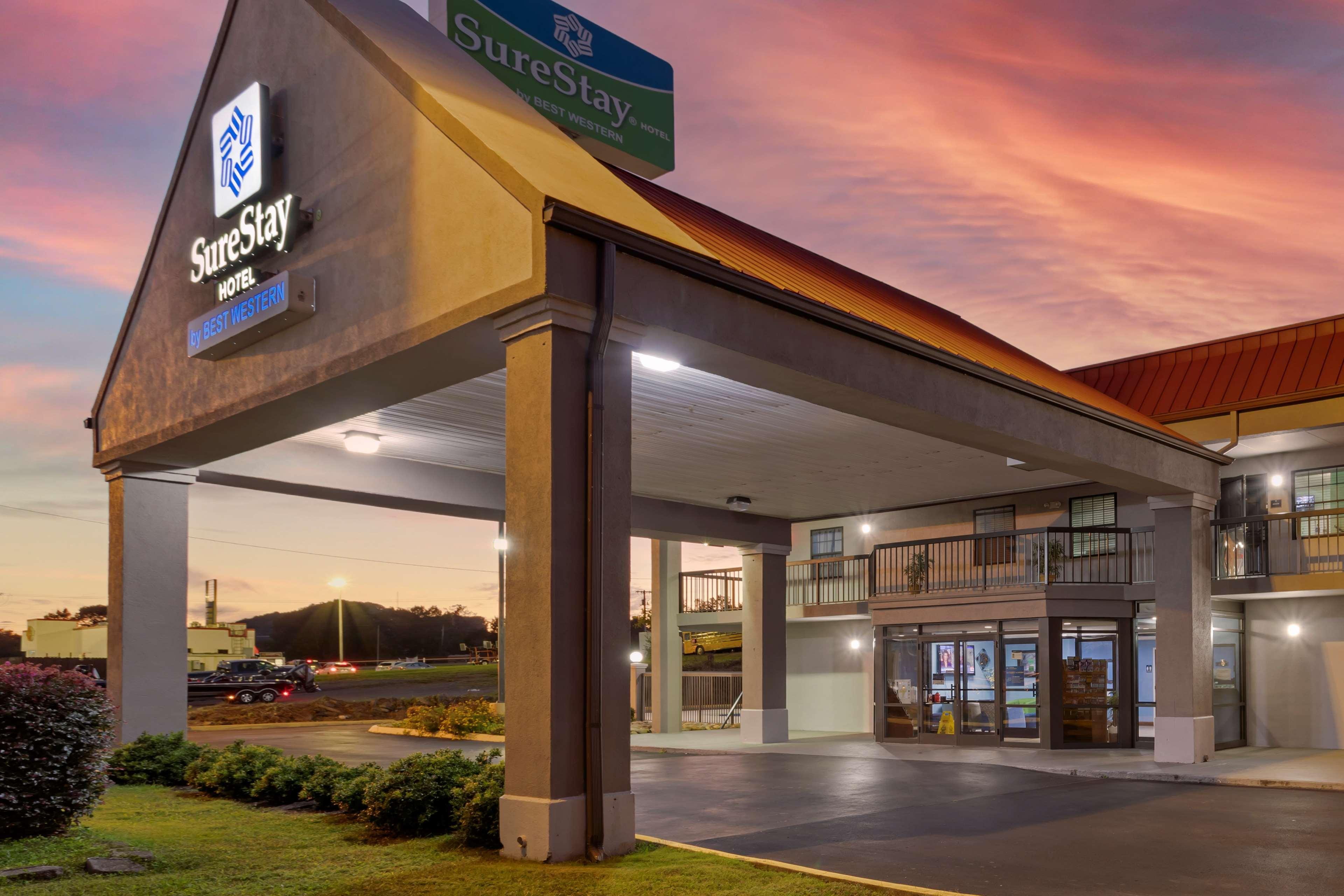 Surestay Hotel By Best Western Lenoir City Exterior photo